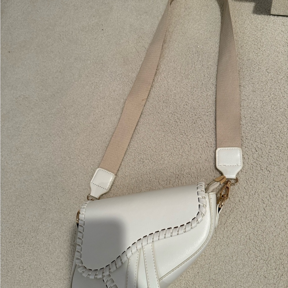 Elegant White Crossbody Bag